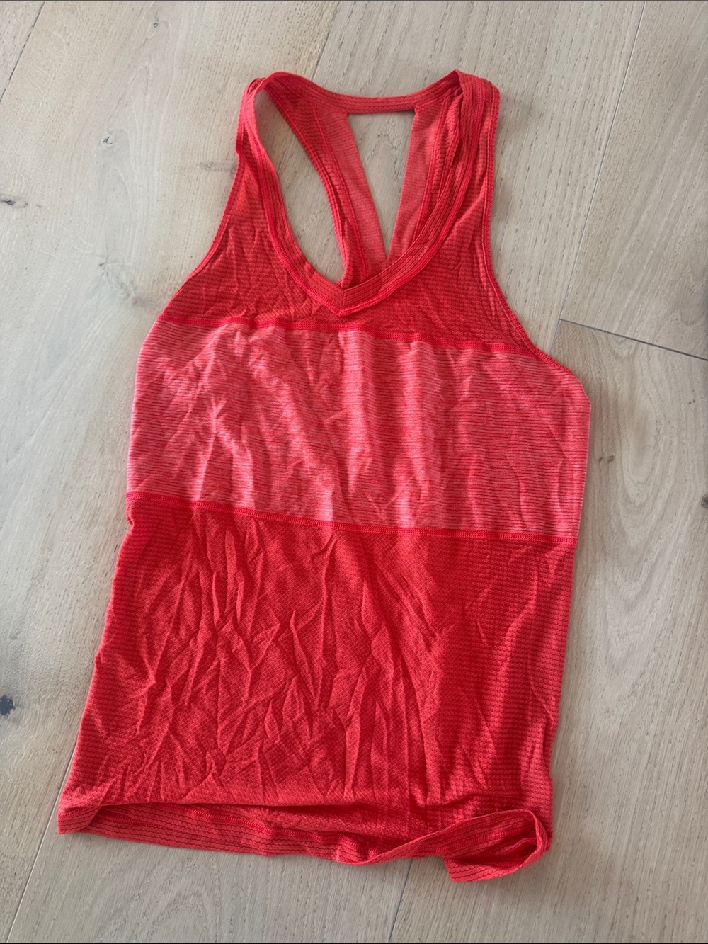 Lot of 10 lululemon Tank Tops - Mixed Colors - Picture 11 of 11